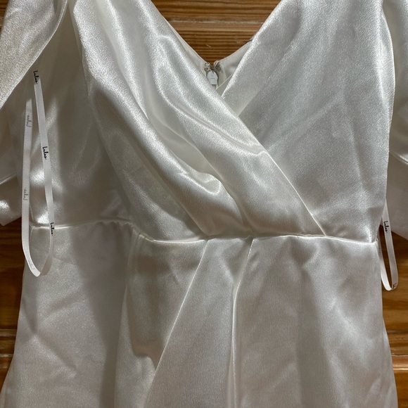 NWT White Satin Lulu’s Off-the-shoulder Tulip Mini Dress, M - Picture 3 of 6